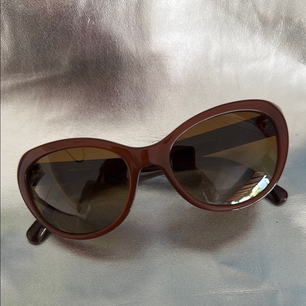 Dolce & Gabbana Brown Cat-Eye Sunglasses